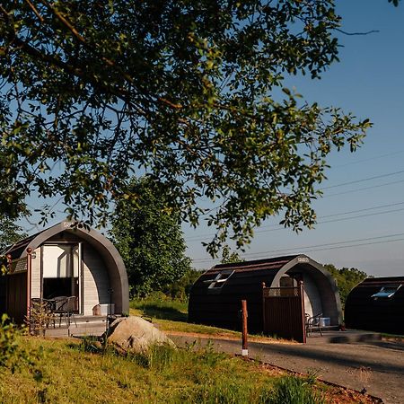 Апартаменти Glamping Pods Мілґай Екстер'єр фото