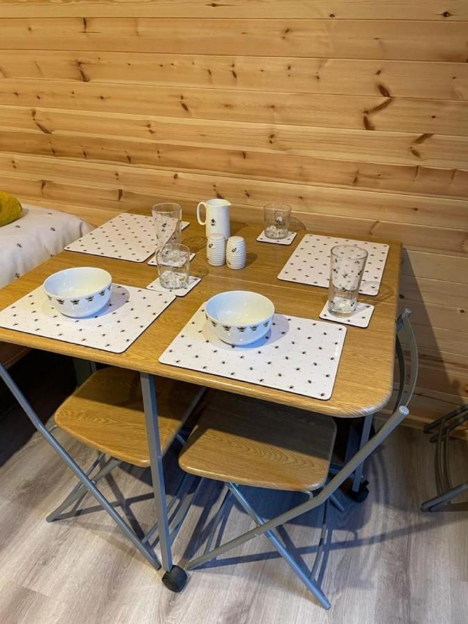 Апартаменти Glamping Pods Мілґай Екстер'єр фото